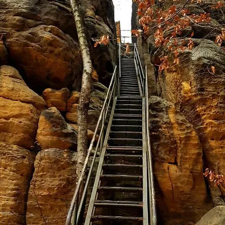 Struppi Saechsische Schweiz Daire Struppen